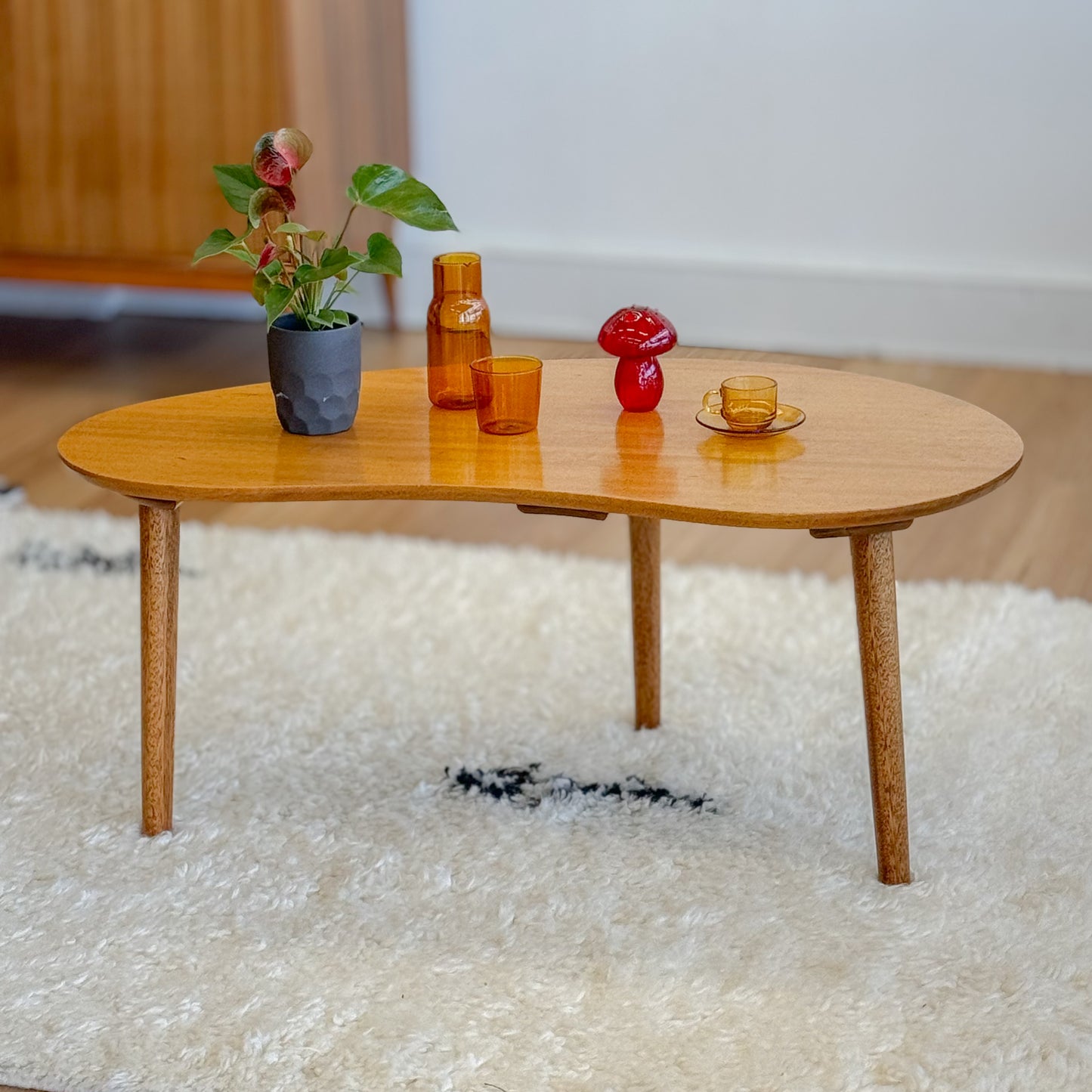 Pallet form vintage coffee table