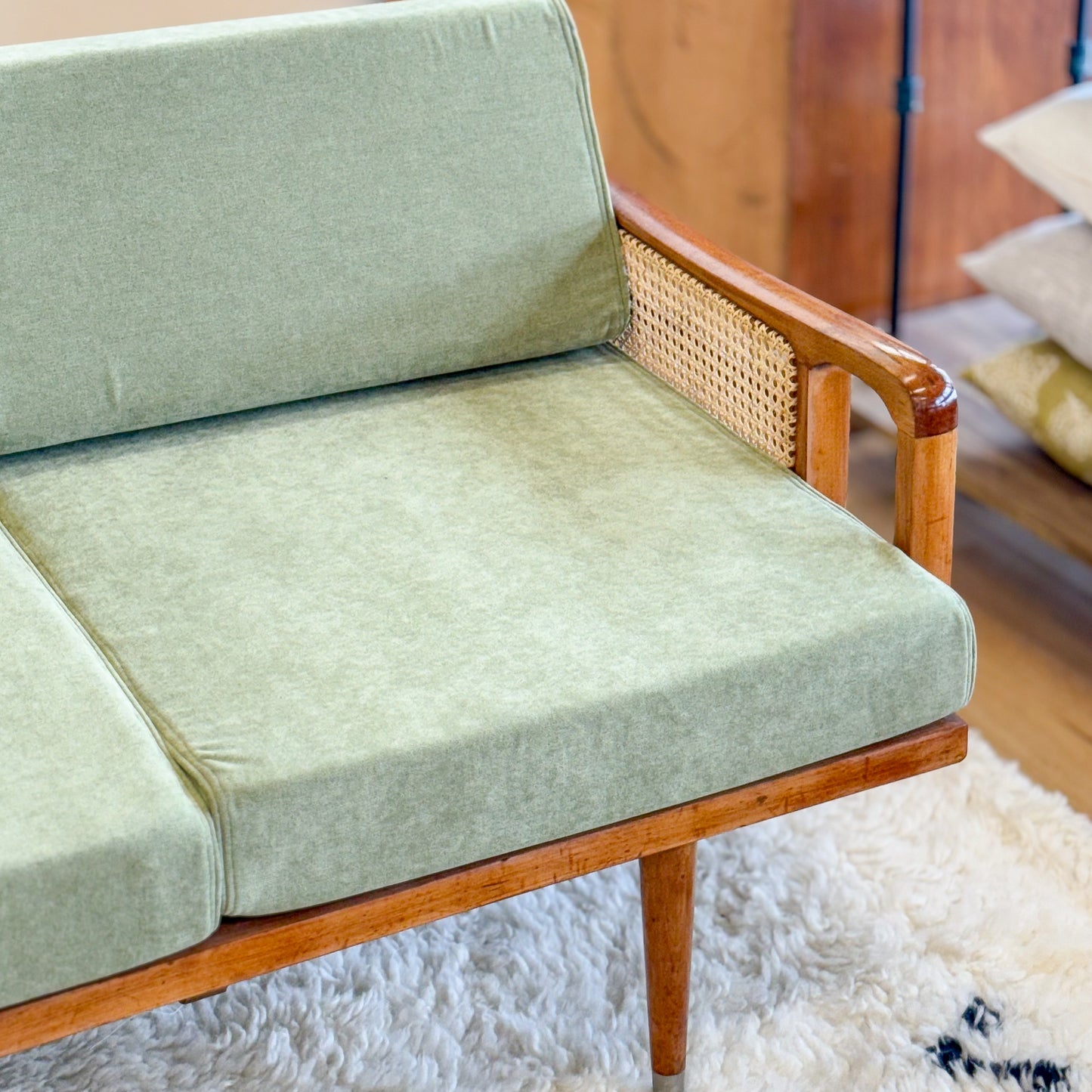 1950s Cintique oak daybed