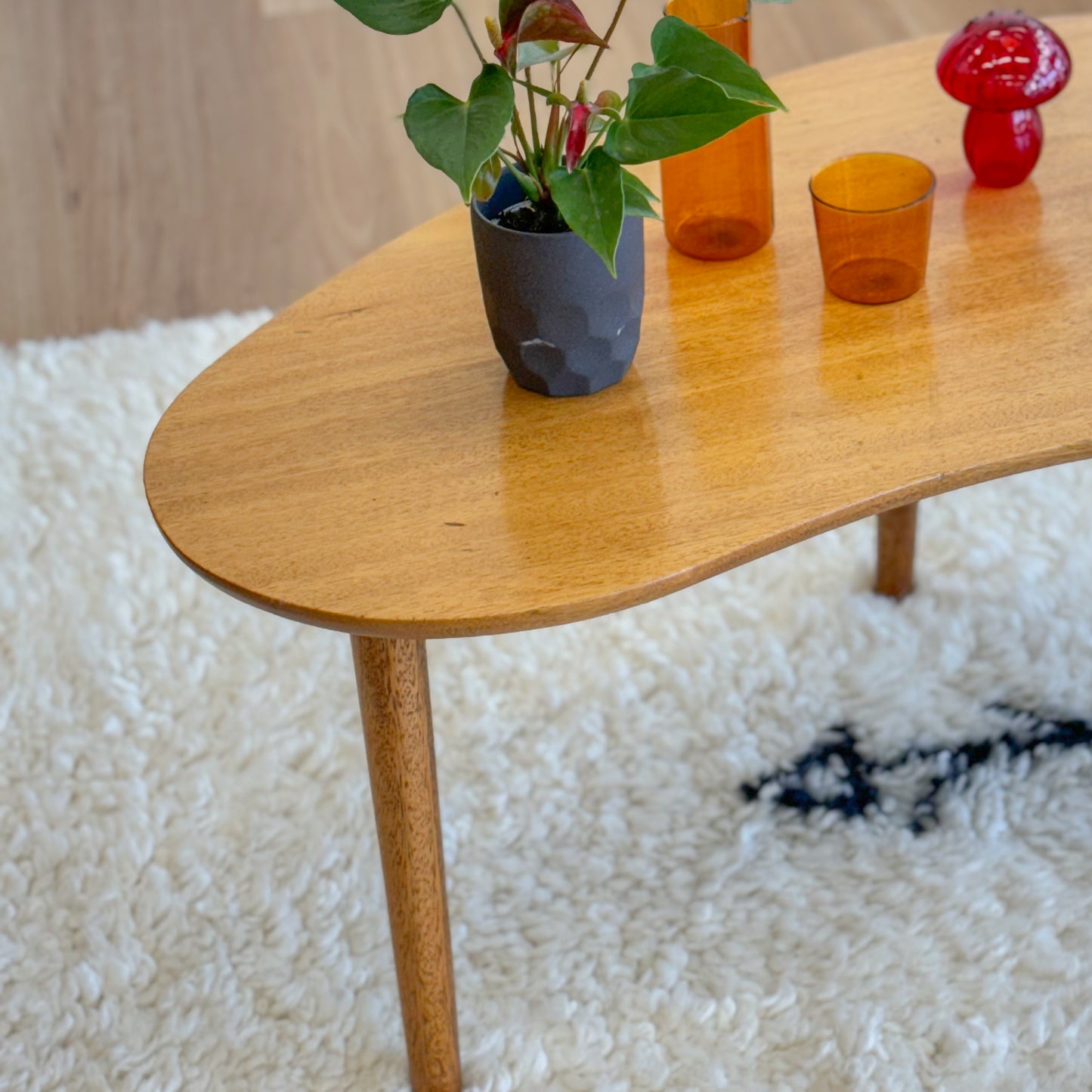 Pallet form vintage coffee table