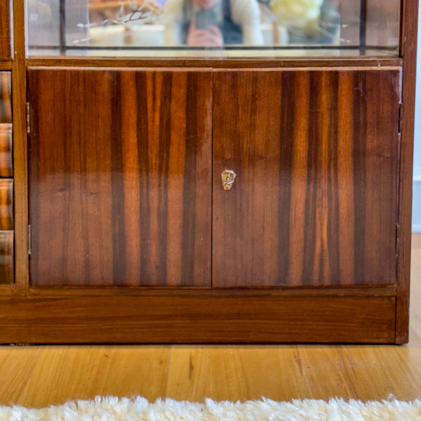 Art deco cabinet