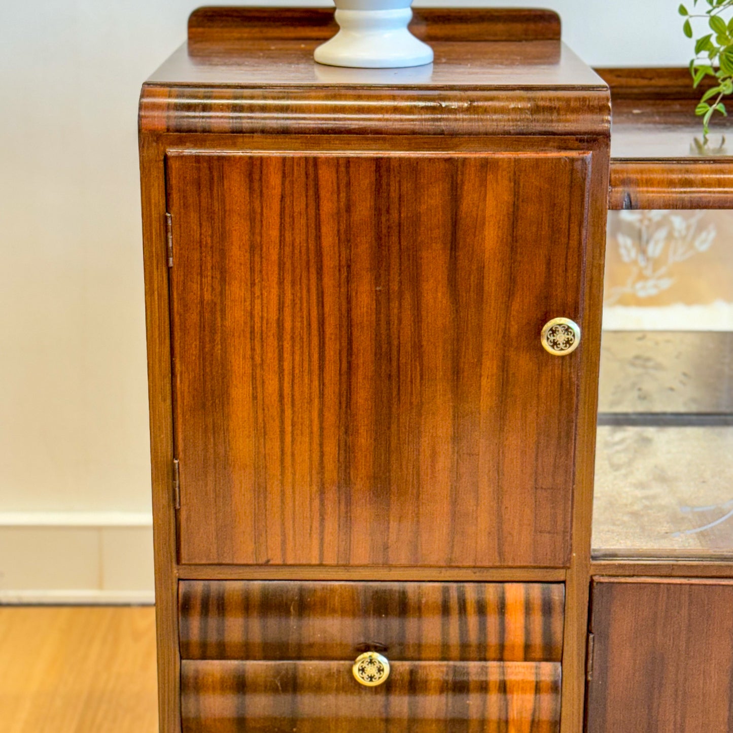 Art deco cabinet